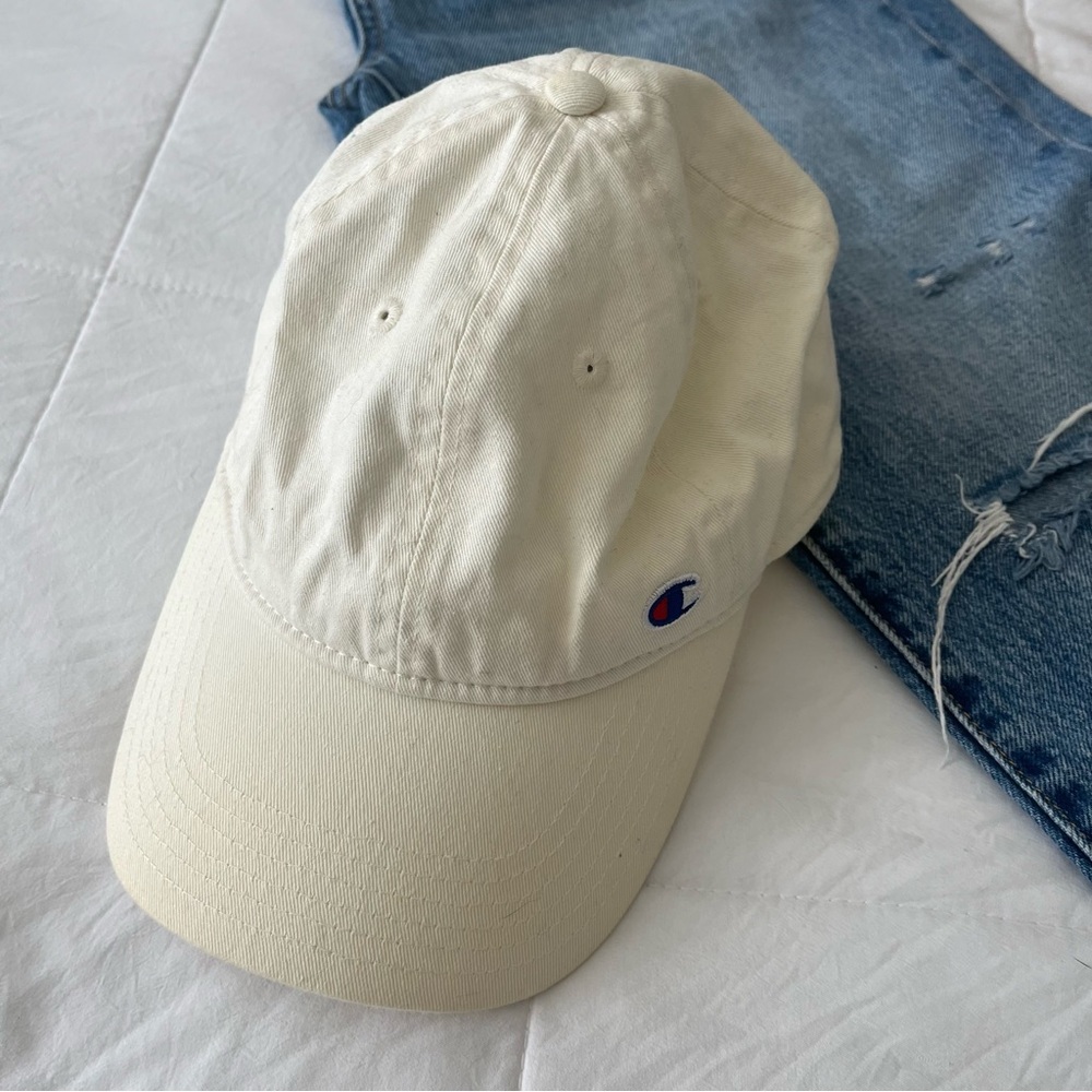 Champion‎ Ivory Women Hat - Picture 2 of 5